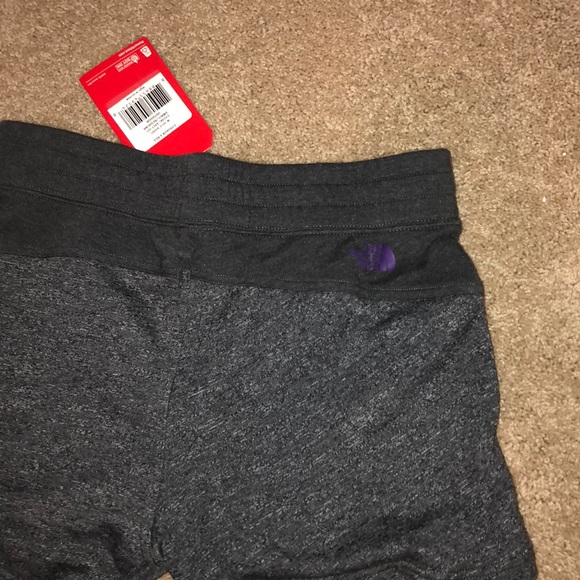 The North Face shorts - Picture 2 of 2